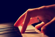 马卡：巴黎想从皇马青训营挖人，借此报复“皇马挖角姆巴佩”.：蜂鸟电竞